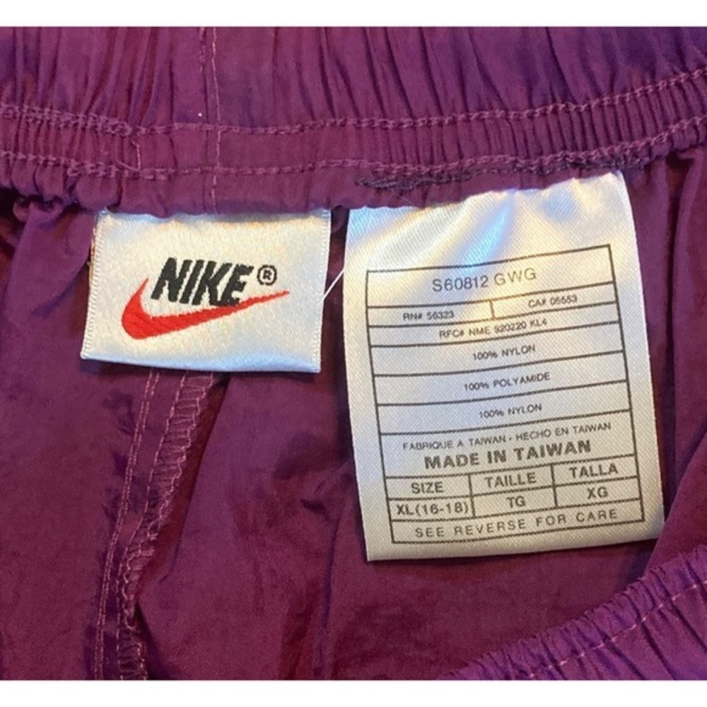 Nike Purple Athletic Shorts Lightweight Elastic Waist Drawstring Size XL EUC - Picture 5 of 8